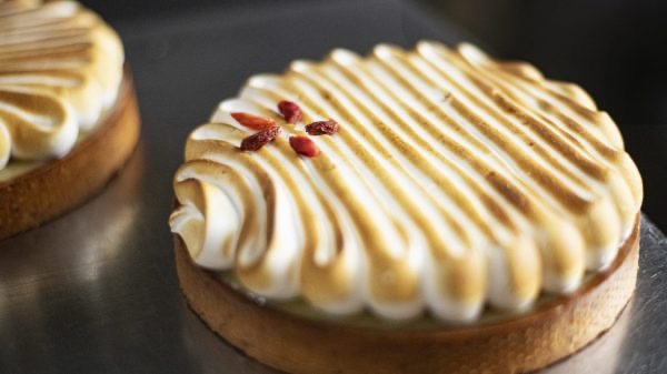 FOTOGRAFIA DE LEMMON PIE DELOBRADOR LA FABRIQUE DE BARCELONA